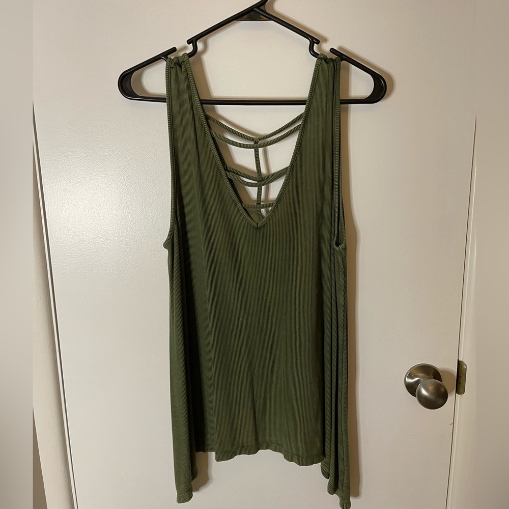 American Eagle green Ribbed Flowy Tank Top. Size large. Women’s
